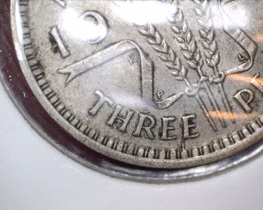 1951 - PL Australian Three Pence - 50% Silver - Die Crack Error