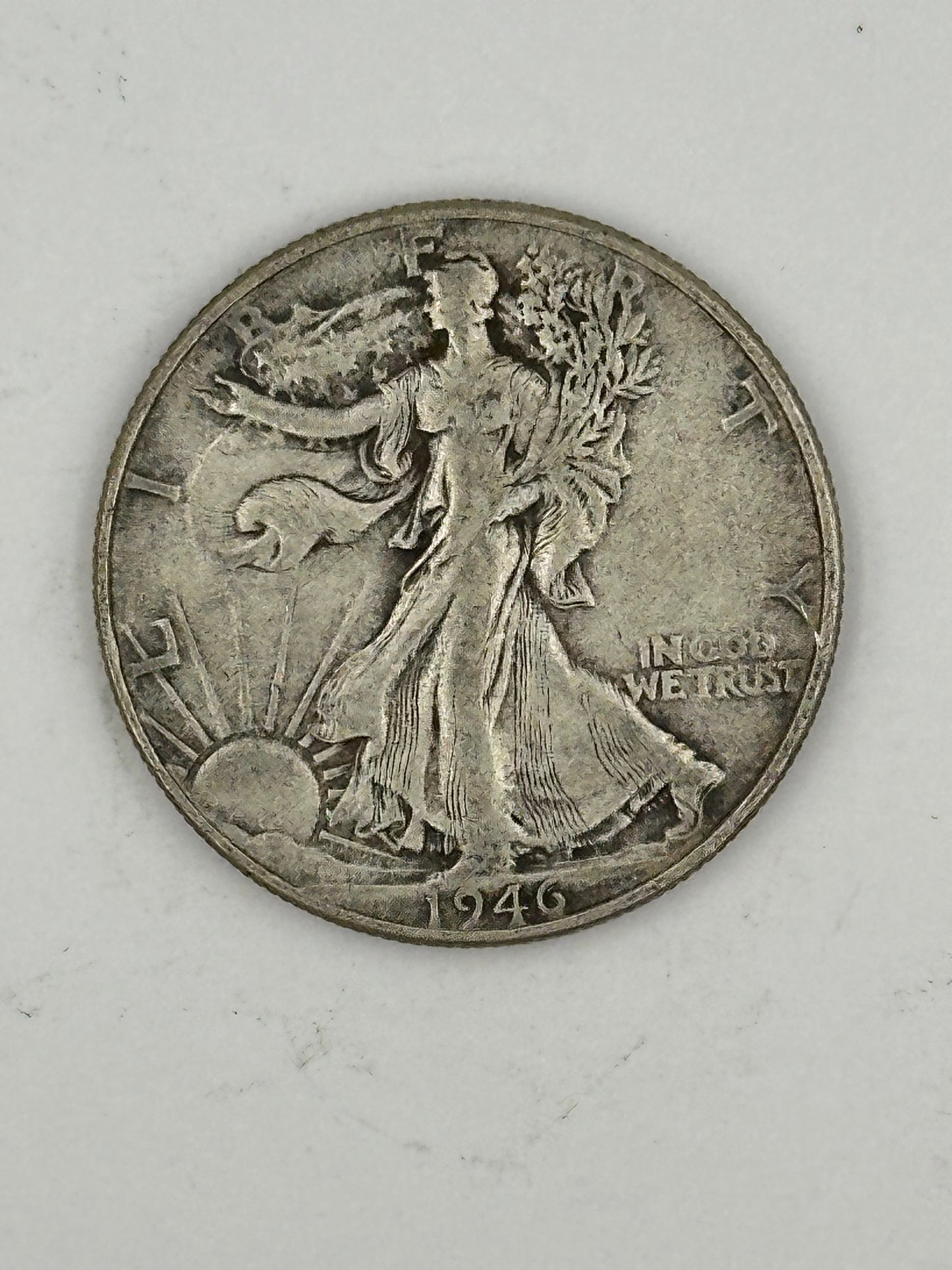 1946 USA Walking Liberty Silver Half Dollar - P - Circulated