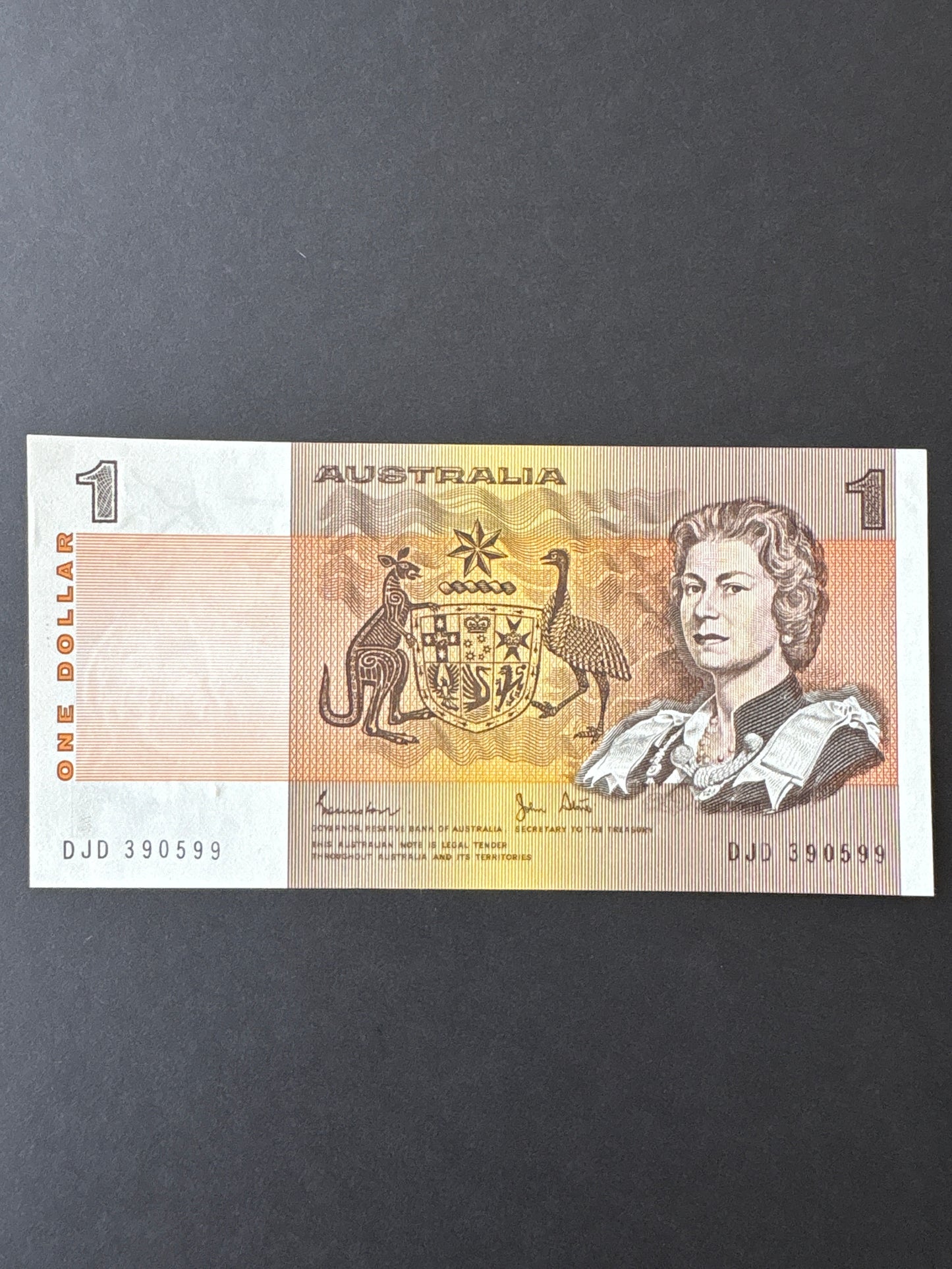 1982 $1 Australia Paper Banknote - Johnston Stone - DJD 390599