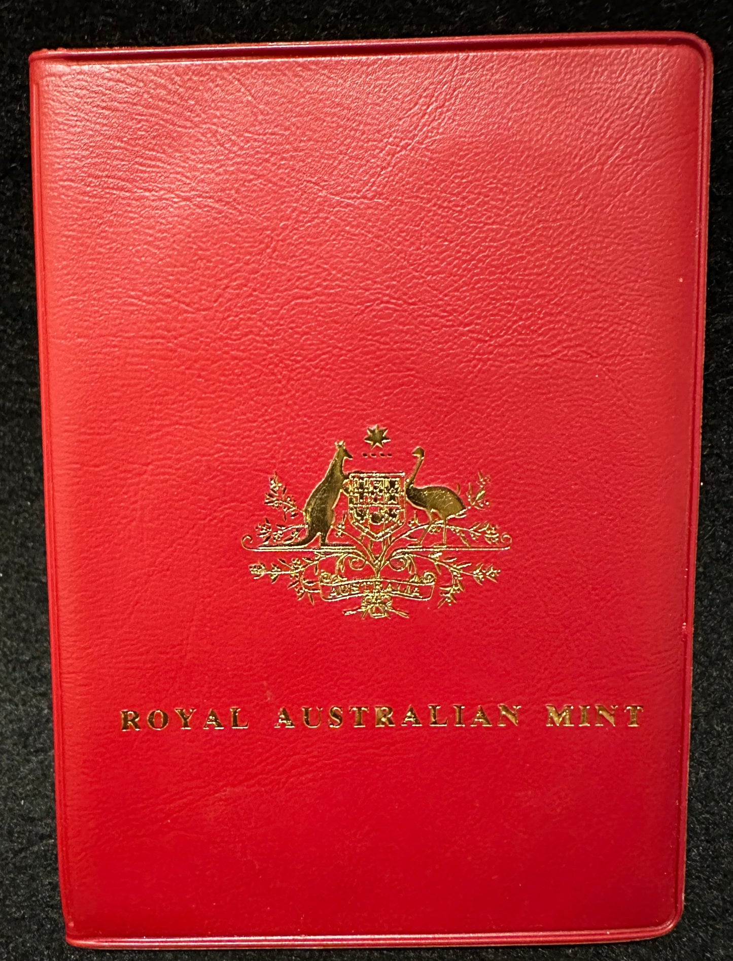 1981 Royal Australian Mint Uncirculated Six Coin Year Set - Red Wallet
