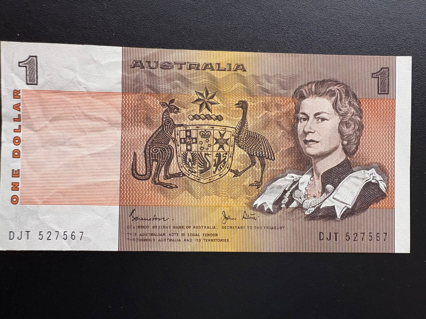 1982 $1 Australia Paper Banknote - Johnston Stone - DJT 527567