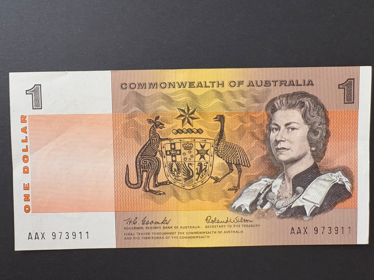 1966 $1 Australia Paper Banknote - Coombs Wilson - AAX 973911