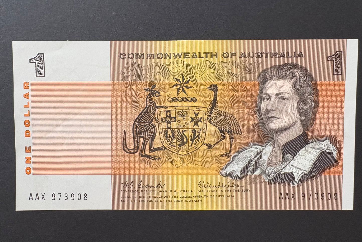 1966 $1 Australia Paper Banknote - Coombs Wilson - AAX 973908