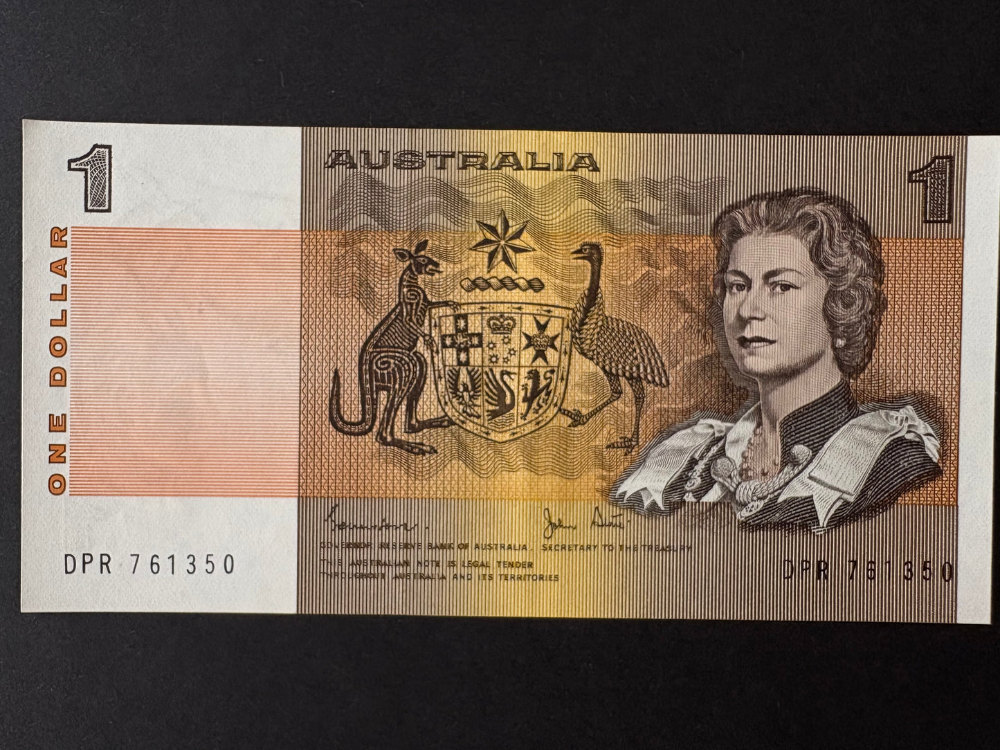 1982 $1 Australia Paper Banknote - Johnston Stone - Uncirculated