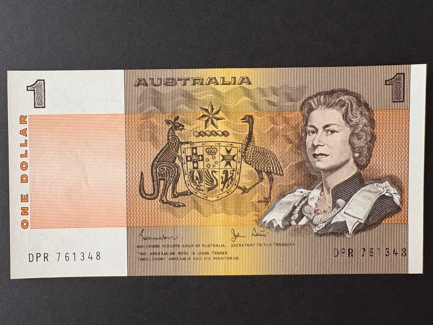 1982 $1 Australia Paper Banknote - Johnston Stone - Uncirculated