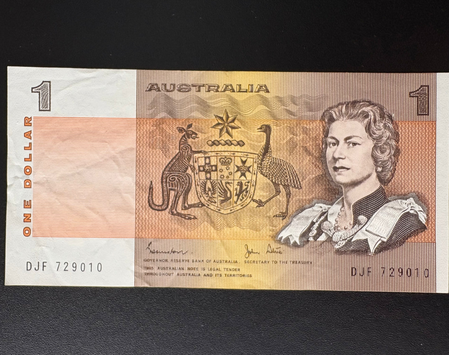 1982 $1 Australia Paper Banknote - Johnston Stone - DJF 729010