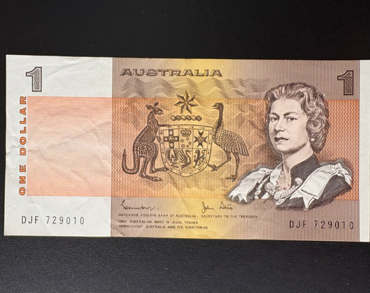1982 $1 Australia Paper Banknote - Johnston Stone - DJF 729010