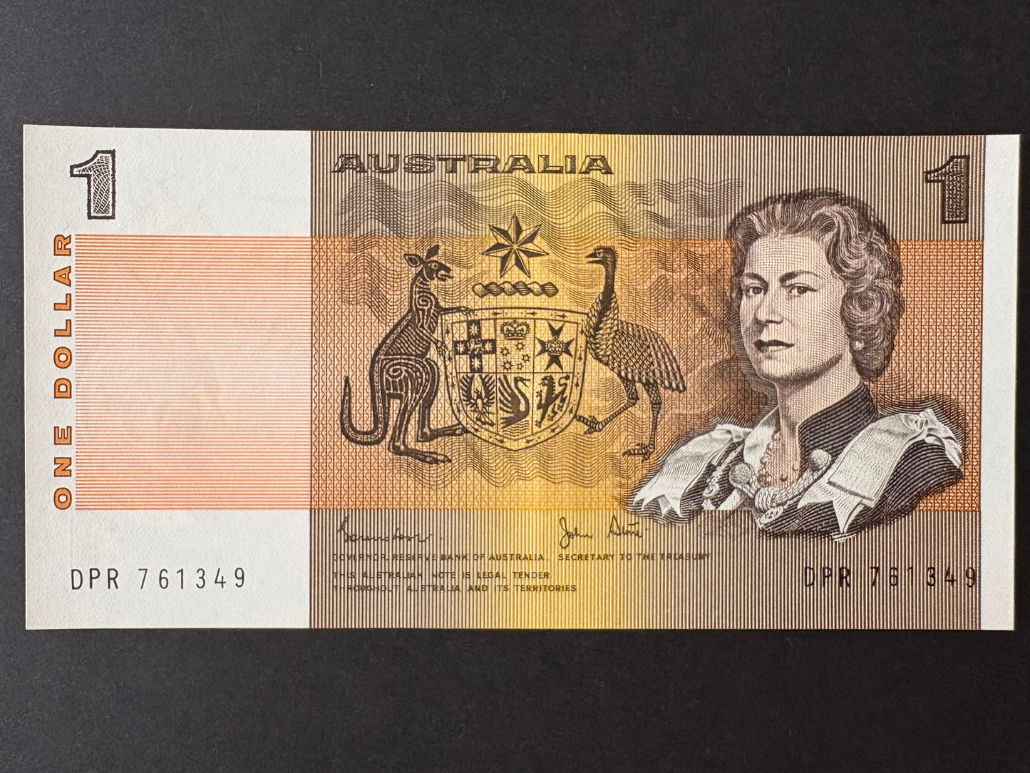 1982 $1 Australia Paper Banknote - Johnston Stone - Uncirculated