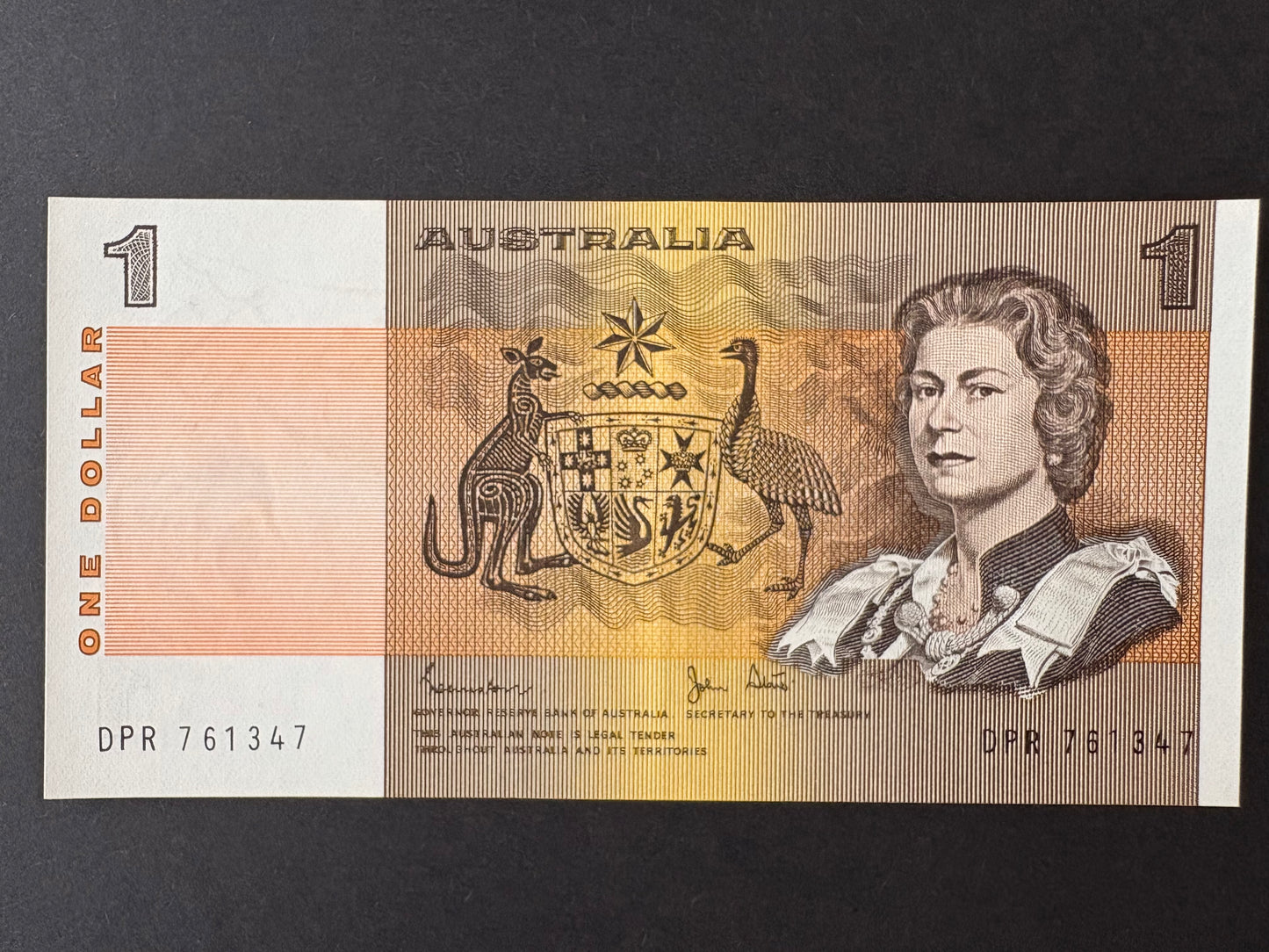 1982 $1 Australia Paper Banknote - Johnston Stone - Uncirculated