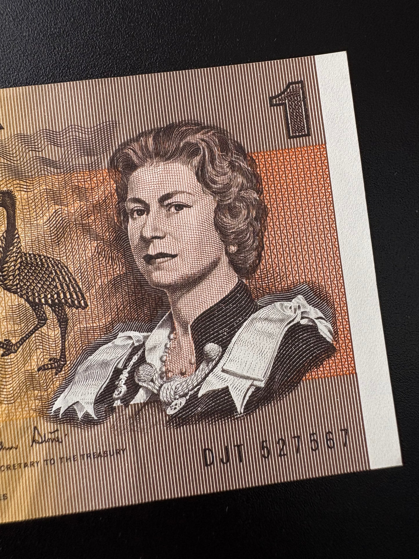 1982 $1 Australia Paper Banknote - Johnston Stone - DJT 527567