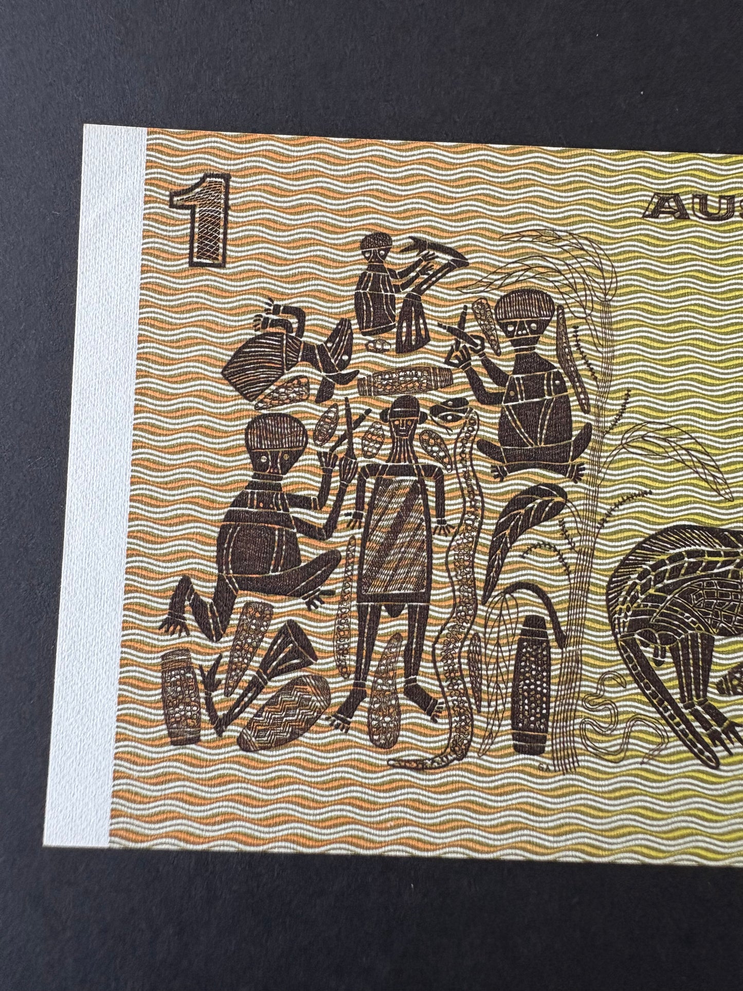 1982 $1 Australia Paper Banknote - Johnston Stone - DJD 390599