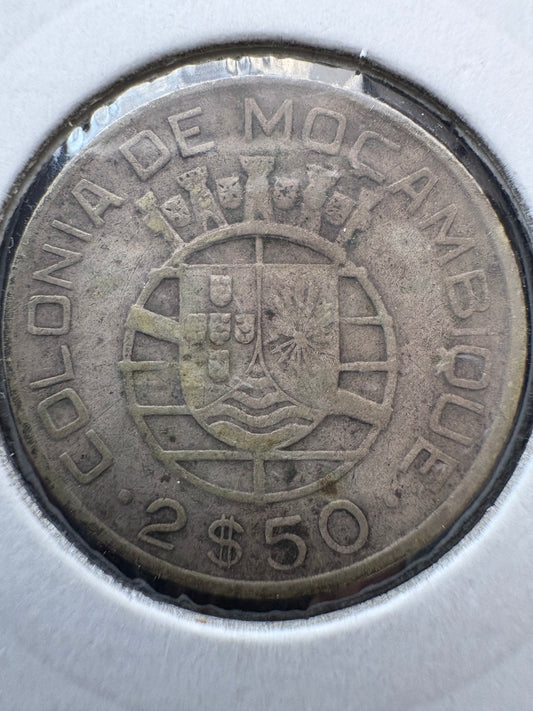 1938 Mozambique 2 1/2 Escudos .650 Silver KM# 68