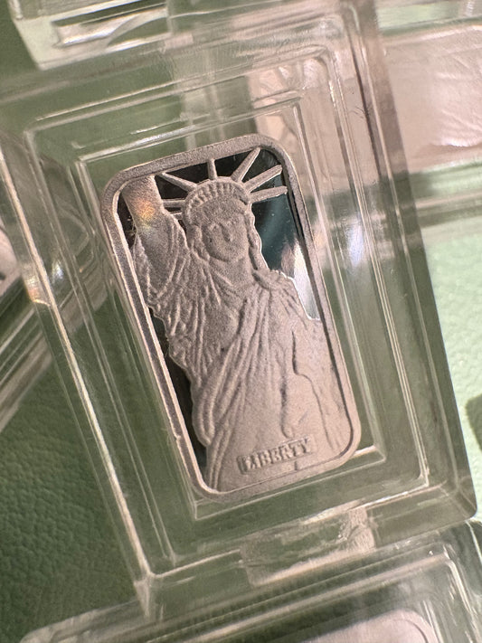 Mini Fractional Silver 1 gram Bar - Statue of Liberty