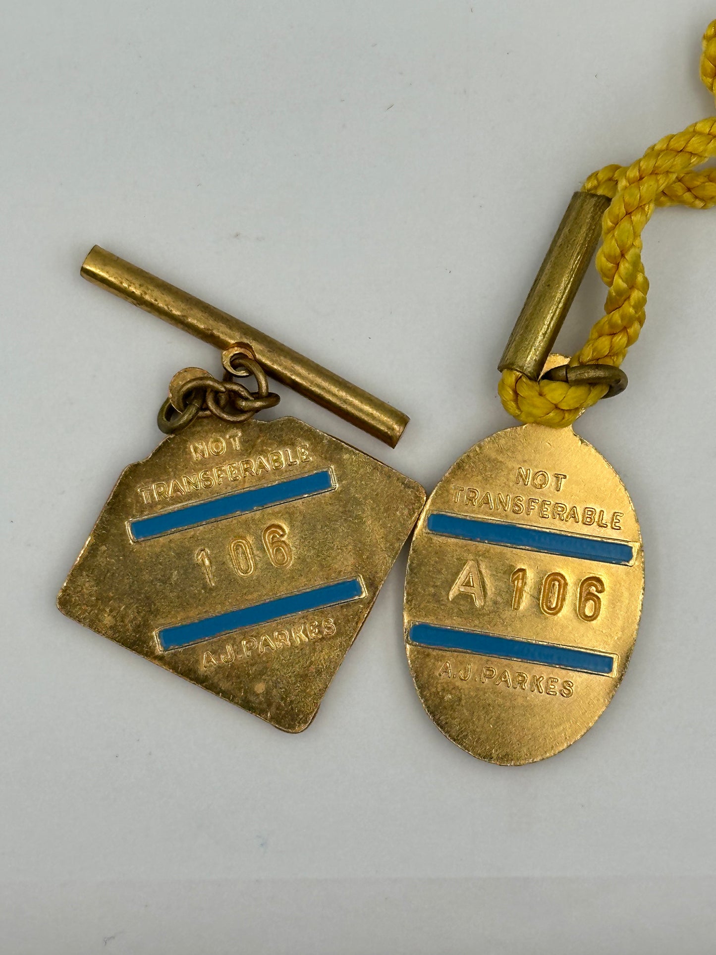 Vintage 1975-1976 Pinjarra Race Club Enamel Member Badge & Lady Badge