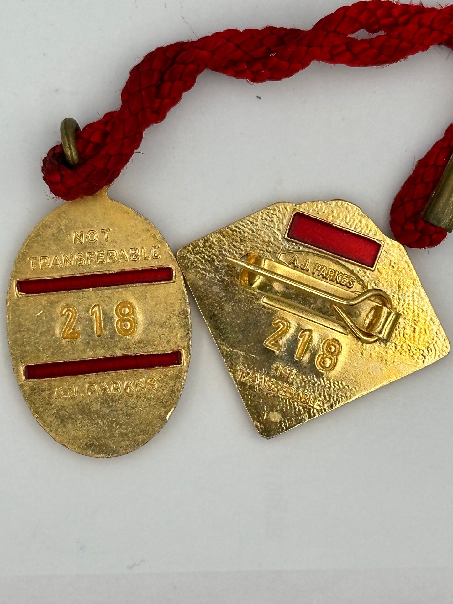 Vintage 1979-1980 Pinjarra Race Club Enamel Member Badge & Lady Badge