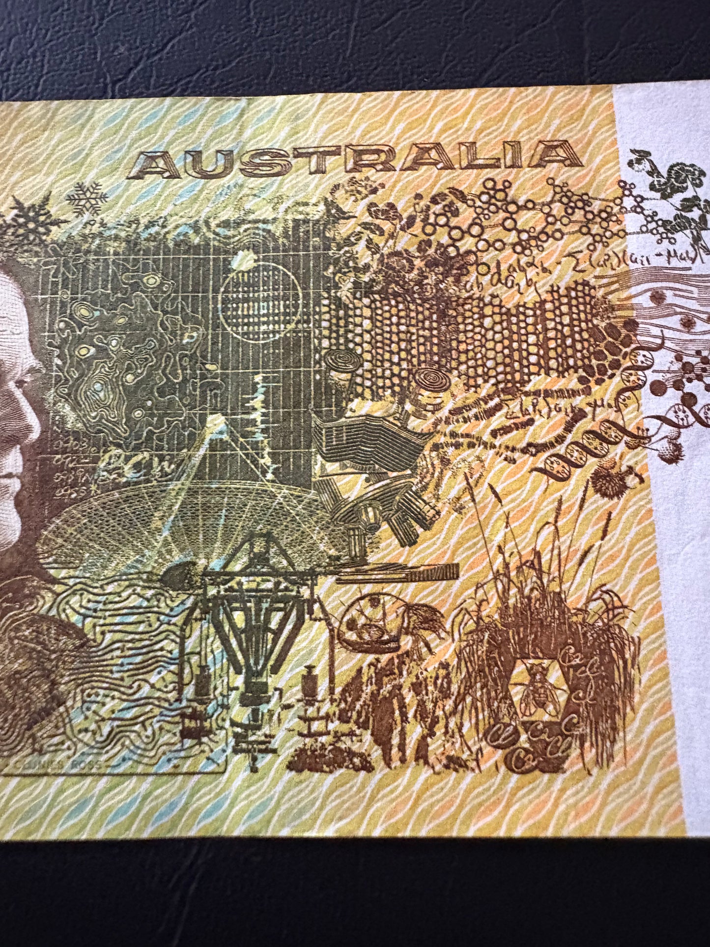 1985 $50 Australian Paper note - YUG 575066