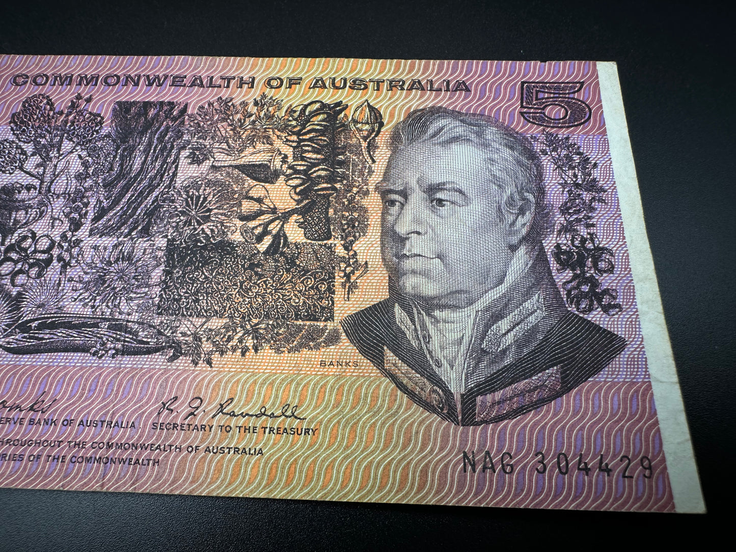 1967 $5 Australia Paper Banknote - Coombs Randall NAG 304427