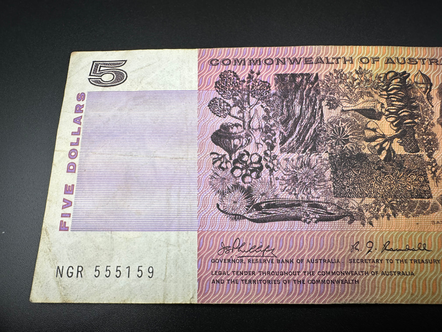 1969 $5 Australia Paper Banknote -  Phillips Randall NGR 555159