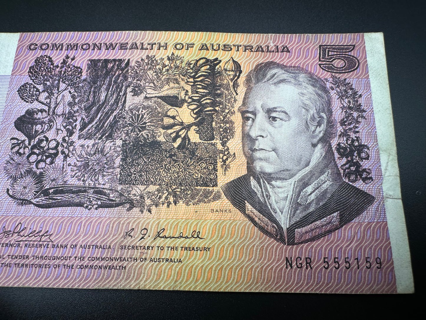 1969 $5 Australia Paper Banknote -  Phillips Randall NGR 555159