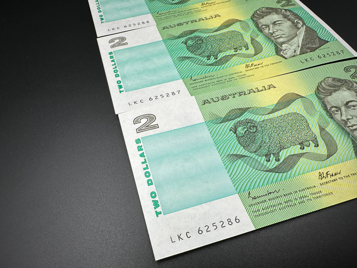 1985 $2 Australia Paper Banknote - Johnston Fraser 3x Consecutive