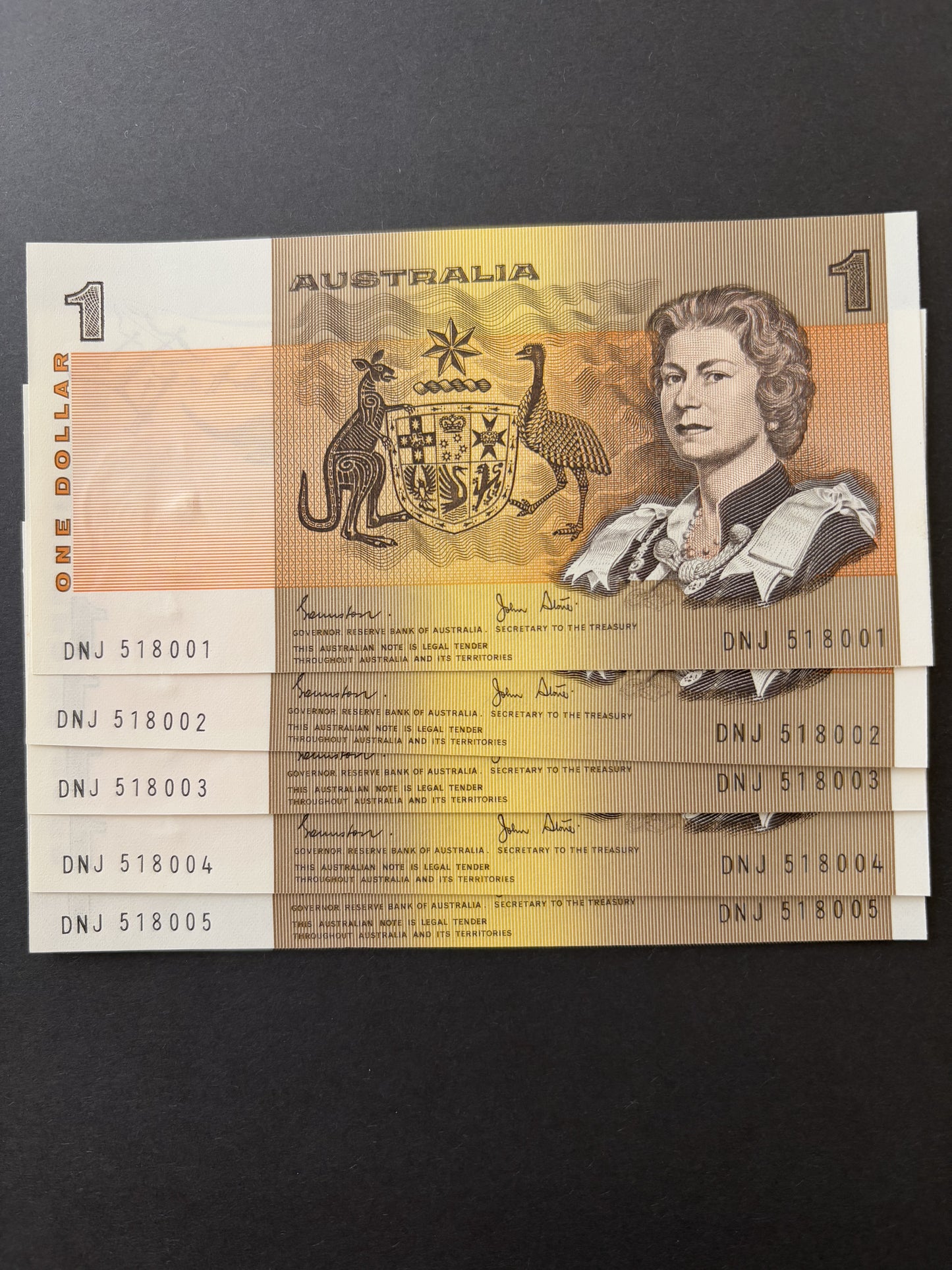 1982 $1 Australia Paper Banknote - Johnston Stone - Consecutive Run x5 notes