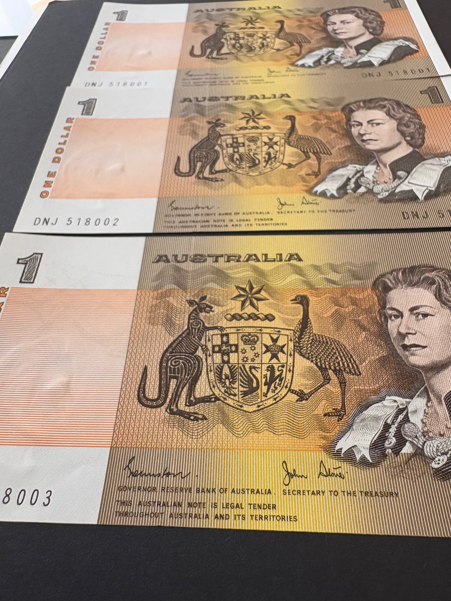 1982 $1 Australia Paper Banknote - Johnston Stone - Consecutive Run x5 notes