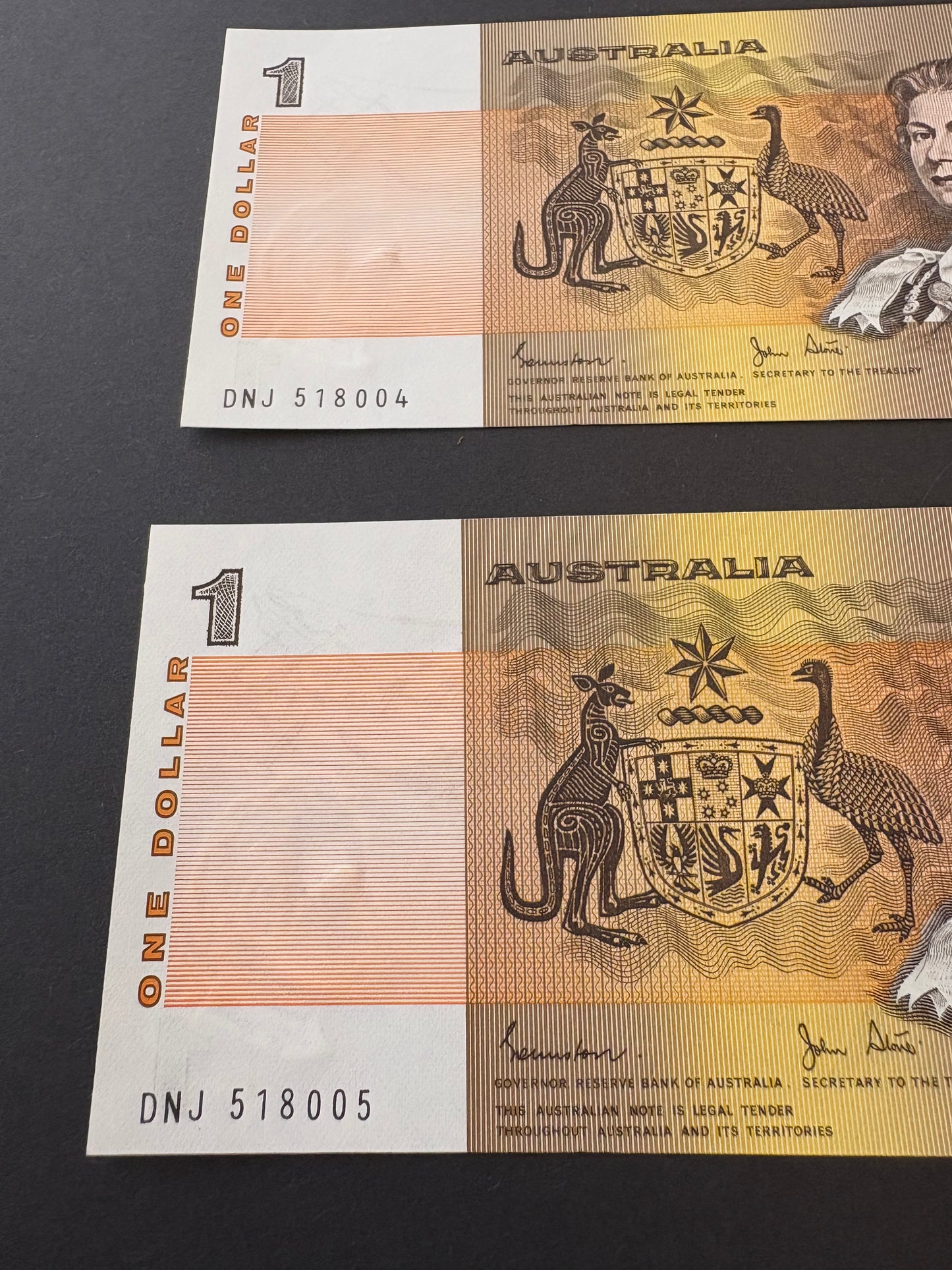 1982 $1 Australia Paper Banknote - Johnston Stone - Consecutive Run x5 notes