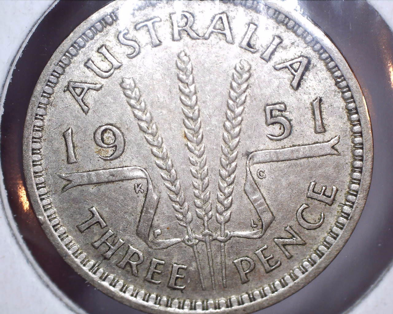 1951 - PL Australian Three Pence - 50% Silver - Die Crack Errors