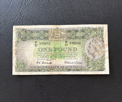 1961 Australian One Pound Banknote - Coombs Wilson HF07 590892