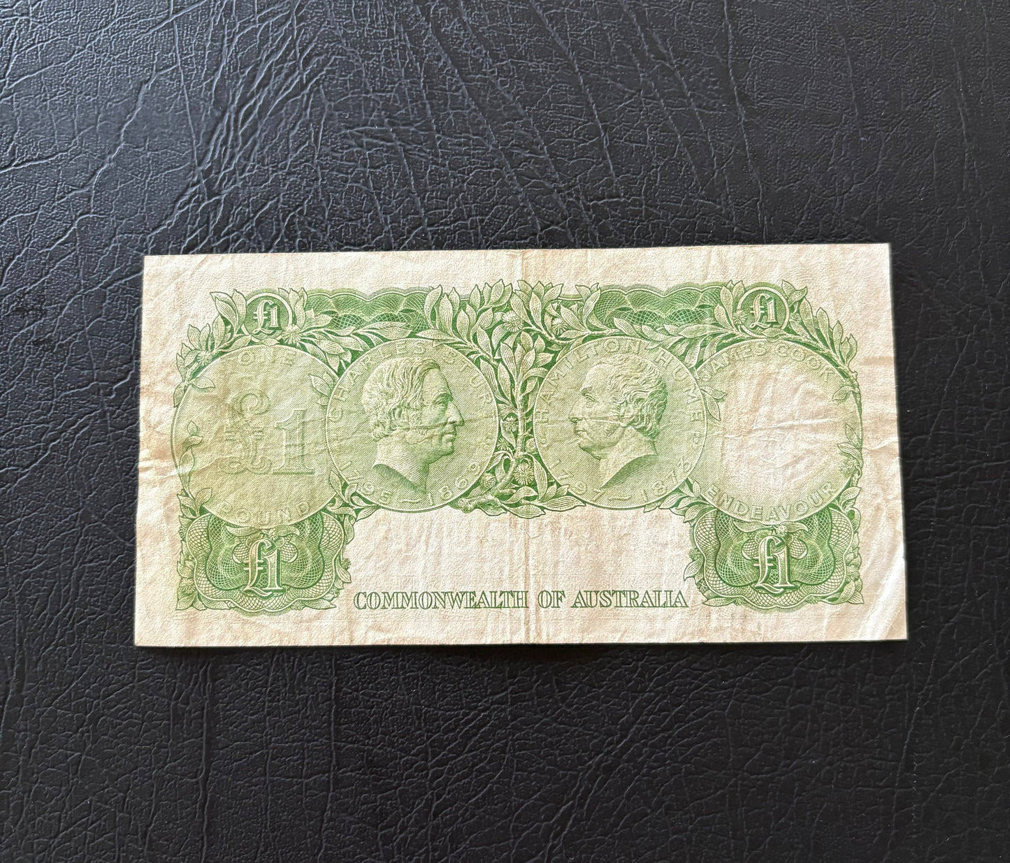 1961 Australian One Pound Banknote - Coombs Wilson HF07 590892