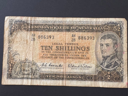 1961 Australian Ten Shillings Note - Coombs / Wilson - AH28 886393