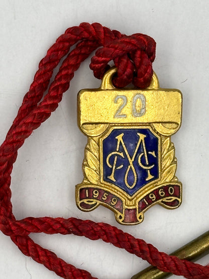 Vintage 1959-1960 MCC Melbourne Cricket Club Annual Membership Enamel Badge