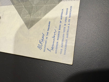 1985 $100 Circulated “Grey Nurse” Australian Paper note - ZEB 503595