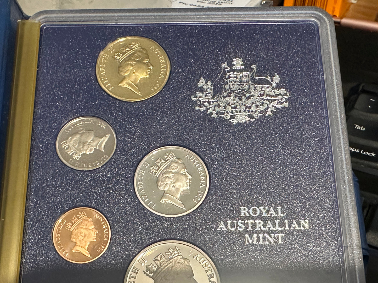 1986 Royal Australian Mint Year of Peace 7 coin Proof Set - no outer box