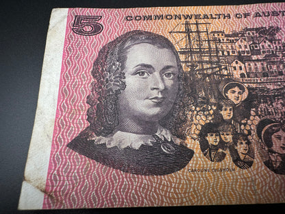 1969 $5 Australia Paper note - General Prefix - Phillips Randall NGR167662