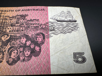 1969 $5 Australia Paper note - General Prefix - Phillips Randall NGR167662