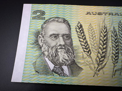 1979 $2 Australia Paper note - General Prefix - Knight Stone JLU091063