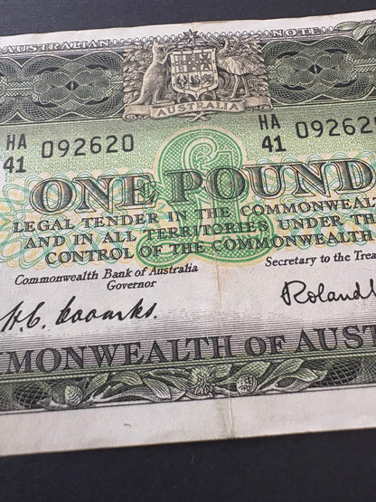 1953 Australian One Pound Banknote - Coombs Wilson HA41 092620