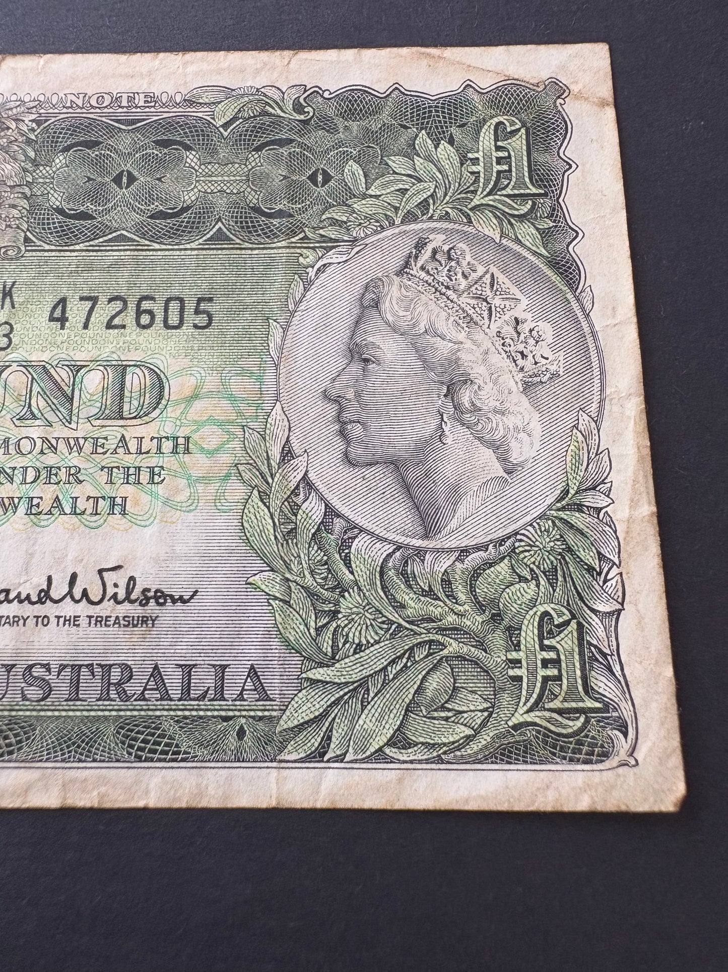 1961 Australian One Pound Banknote - Coombs Wilson HK43 472605