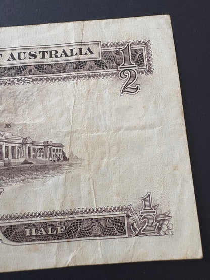 1954 Australian Ten Shillings Note - Coombs / Wilson - AC45 973514