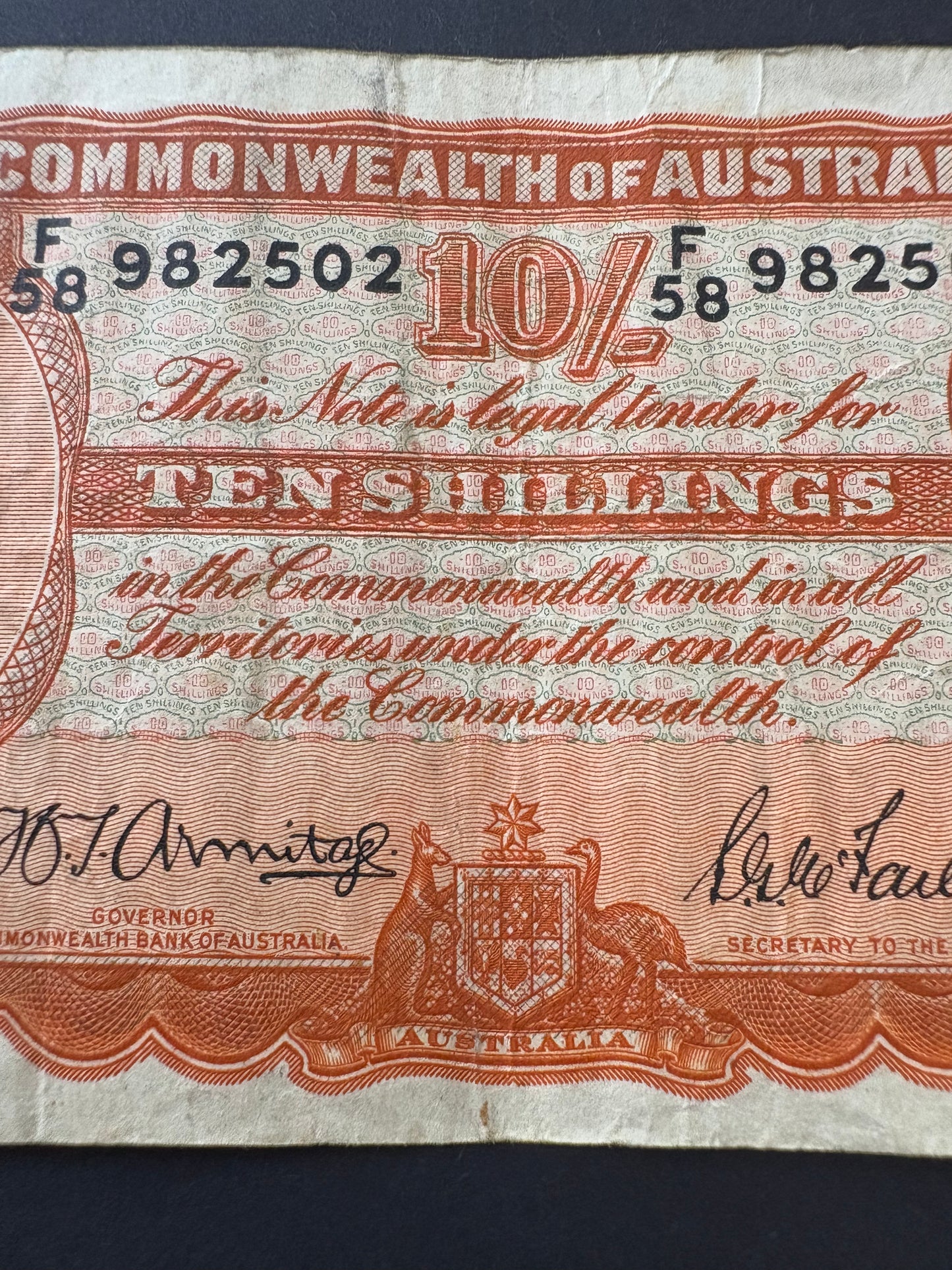 1942 Australian Ten Shillings Note - Armitage McFarlane - F58 982502