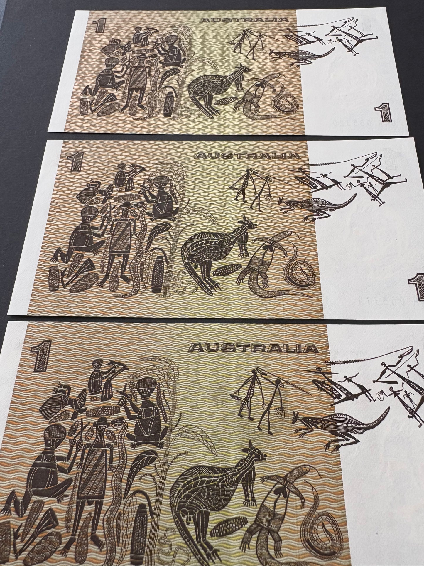 1982 $1 Australia Paper Banknotes - Johnston Stone - Consecutive Run of 3