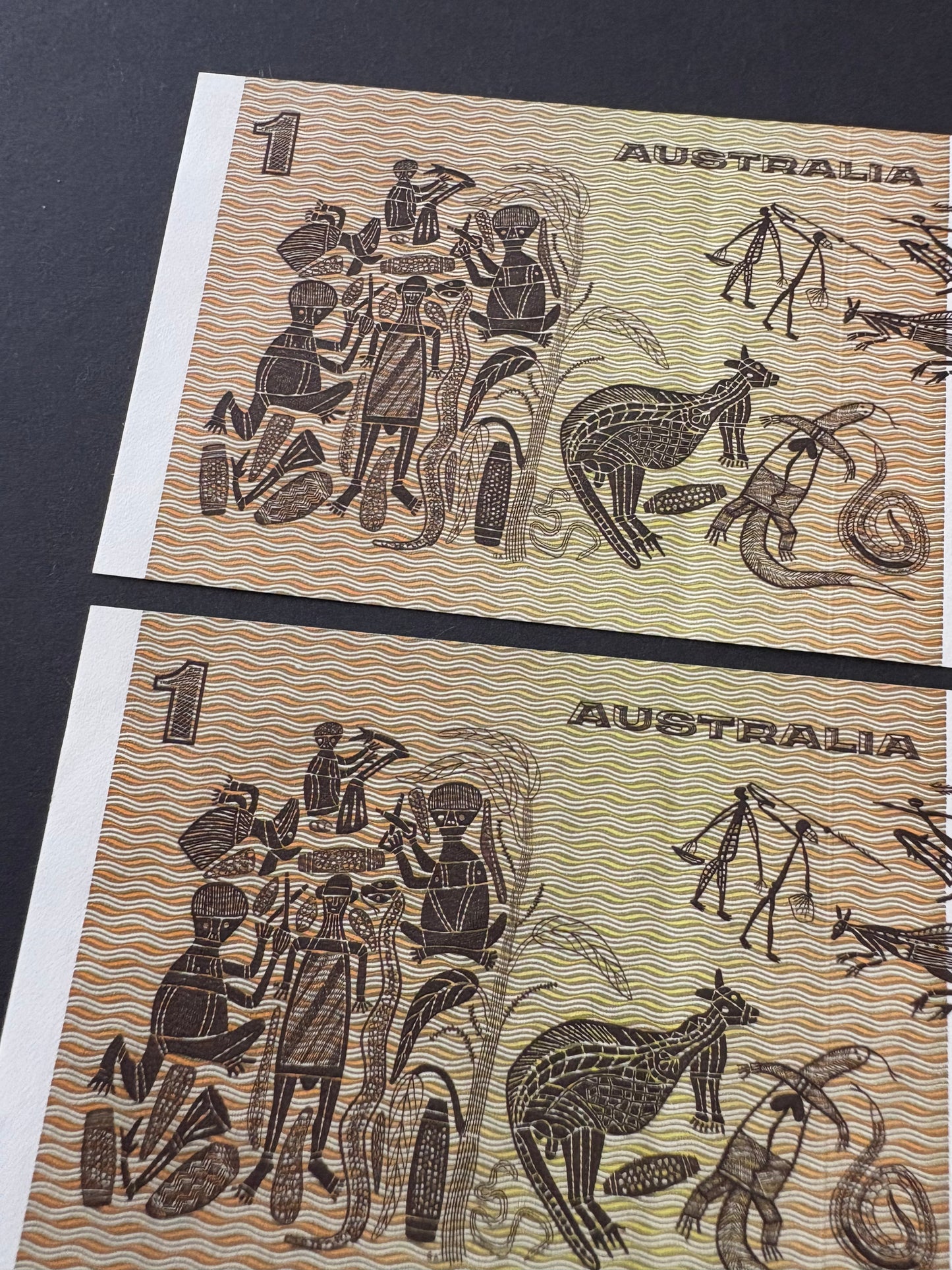 1982 $1 Australia Paper Banknotes - Johnston Stone - Consecutive Run of 3