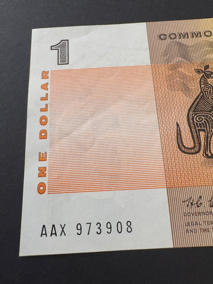 1966 $1 Australia Paper Banknote - Coombs Wilson - AAX  973908