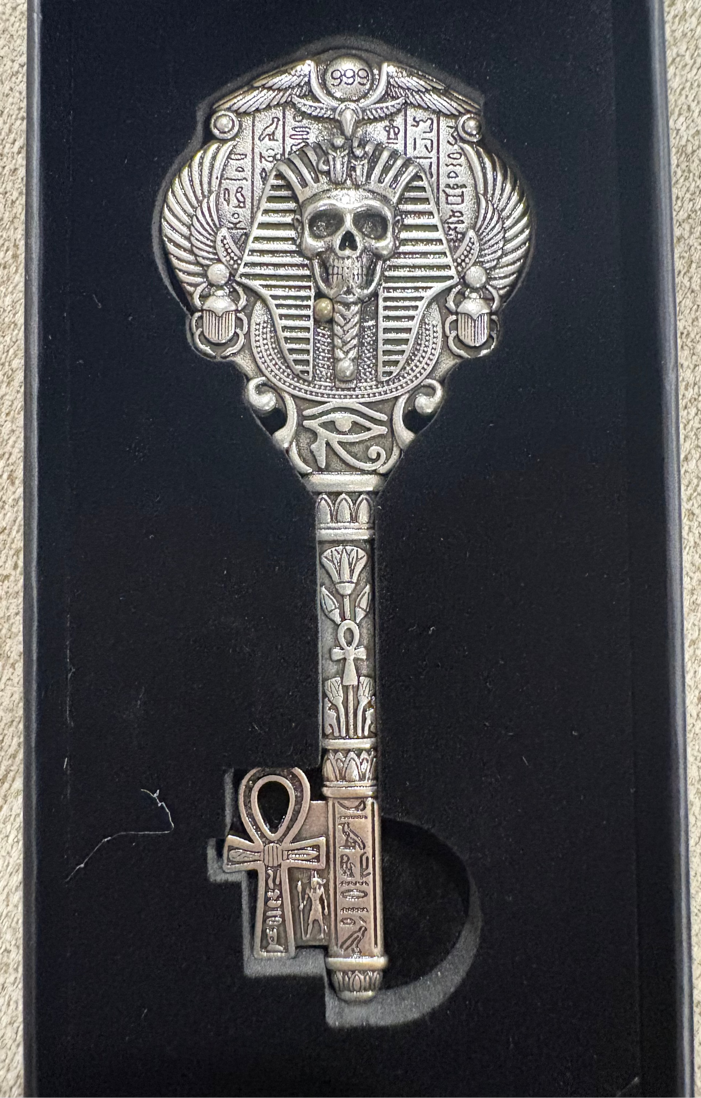Gold Chase Egyptian Skeleton Key – 1oz Silver-Gilded Copper Collectable